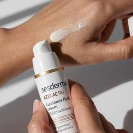 Sesderma Azelac Ru Luminous Fluid Cream | Izgaismojošs fluīds ar SPF 50, 50ml
