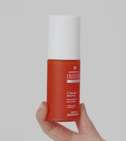Endocare Radiance C Ferulic Serum Gel antioksidantu serums ar c vitamīnu uz balta fona