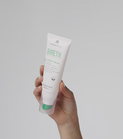 Biretix Tri-Active Spray aknes mazināšanai uz balta fona